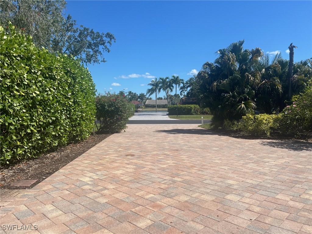 4750 Southern Breeze Dr., Naples, FL 34114