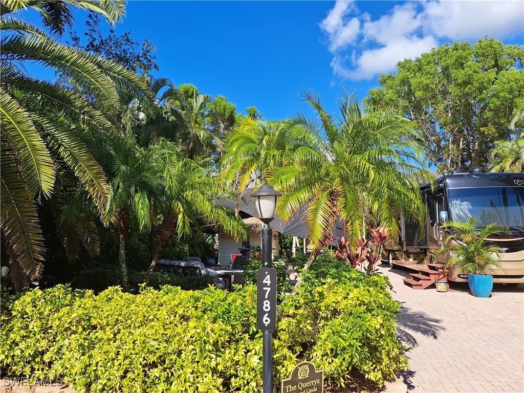 4786 Southern Breeze Dr., Naples, FL 34114