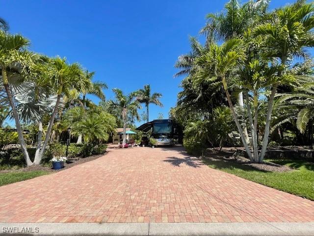 4842 Southern Breeze Dr., Naples, FL 34114