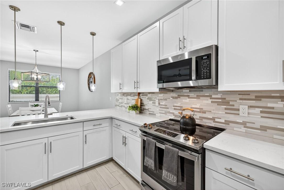 7570 Rockefeller Dr., Naples, FL 34119