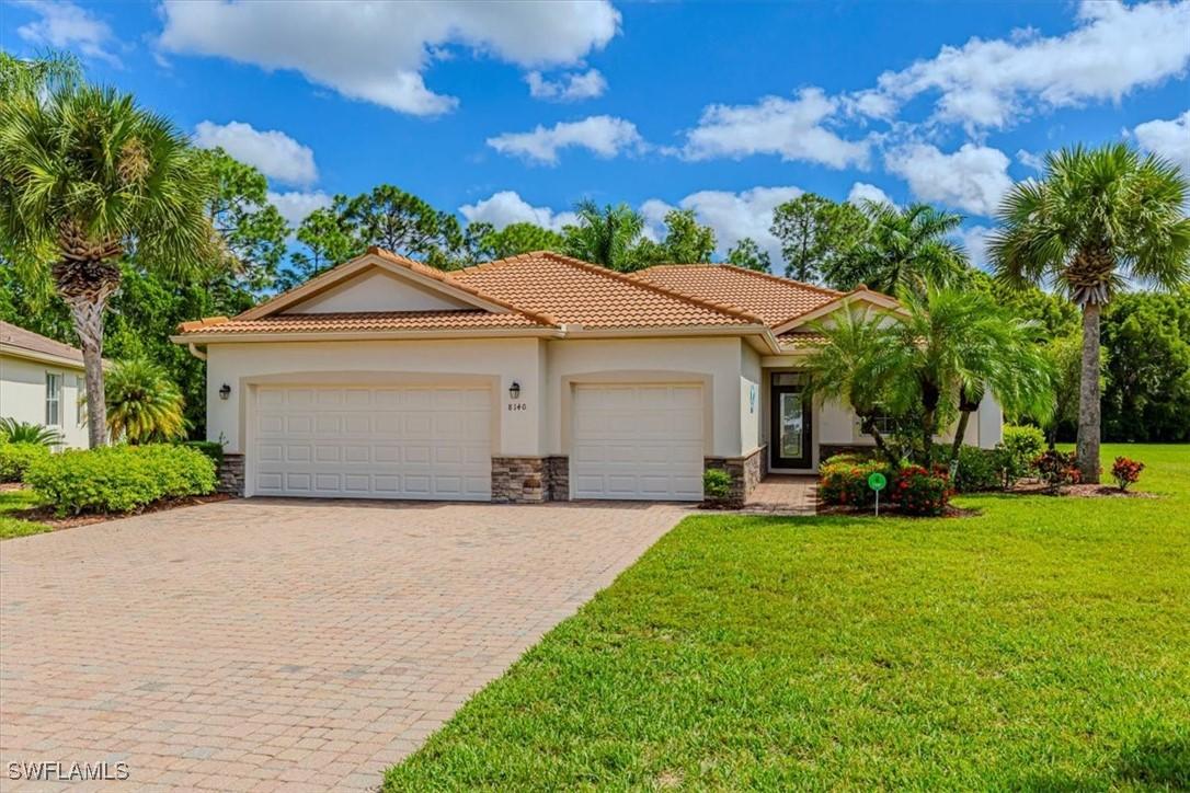 8140 Monticello Ct., Naples, FL 34104
