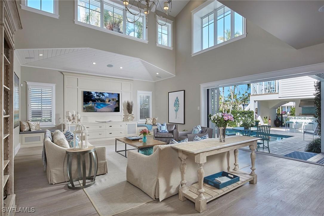 231 11th Ave., Naples, FL 34102