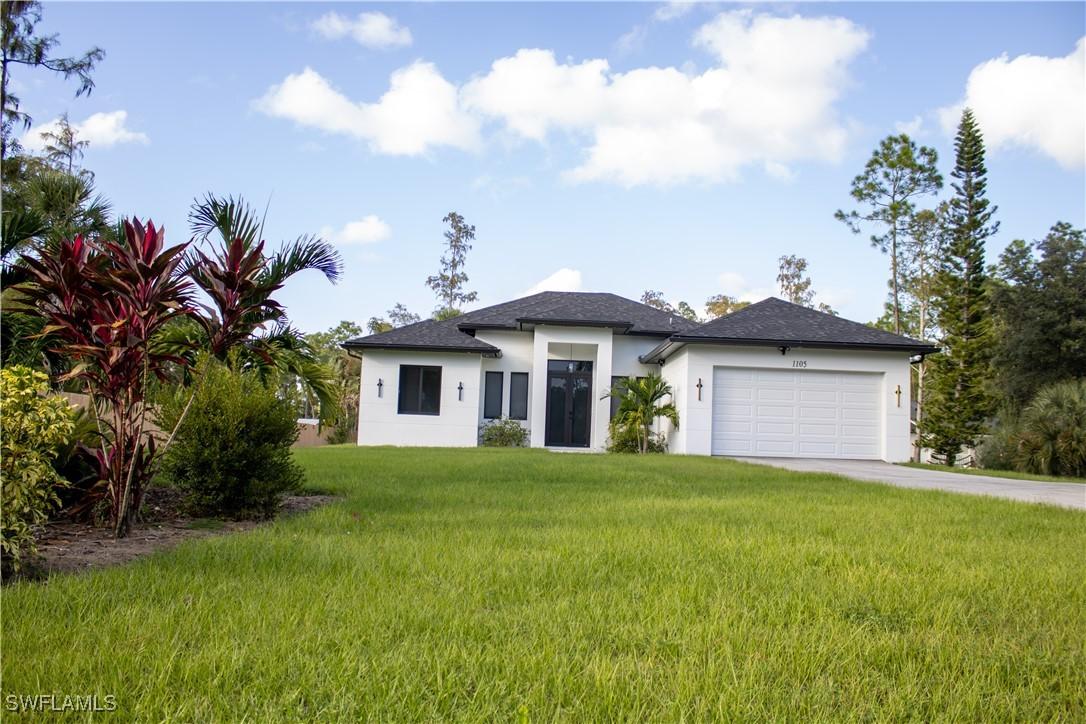 1105 22nd Ave., Naples, FL 34120