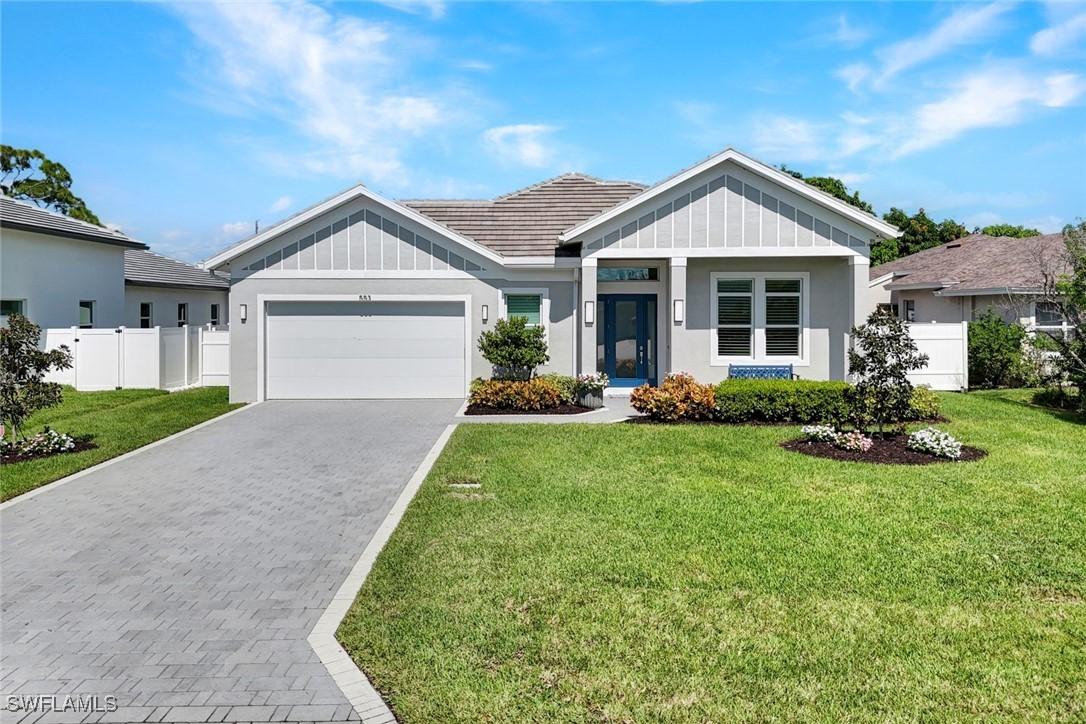 553 106th Ave., Naples, FL 34108