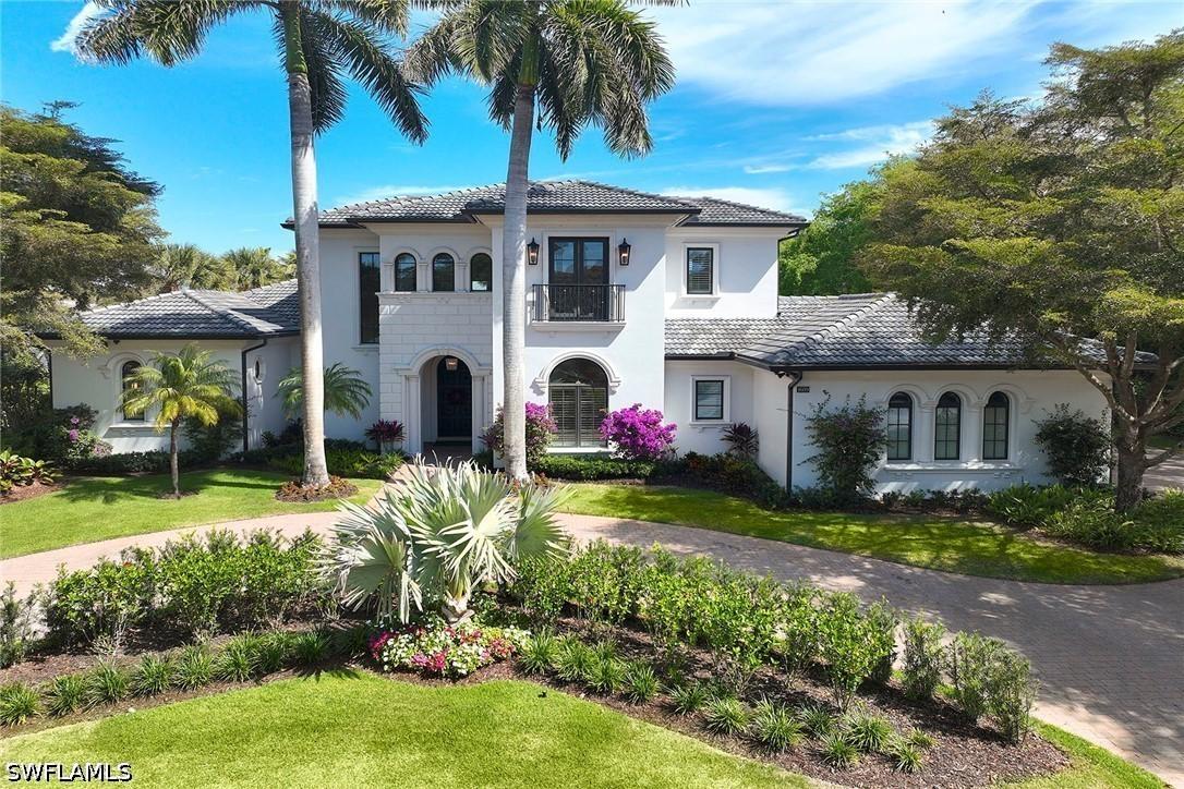 1609 Chinaberry Way, Naples, FL 34105