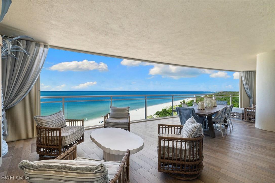 11125 Gulf Shore Dr. #605, Naples, FL 34108