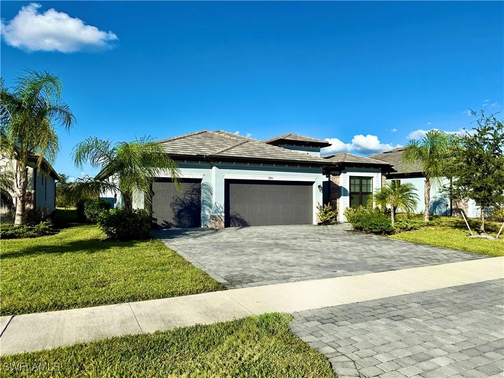 1785 Hagen Ct., Naples, FL 34120