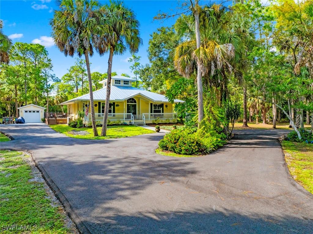 611 8th St., Naples, FL 34117