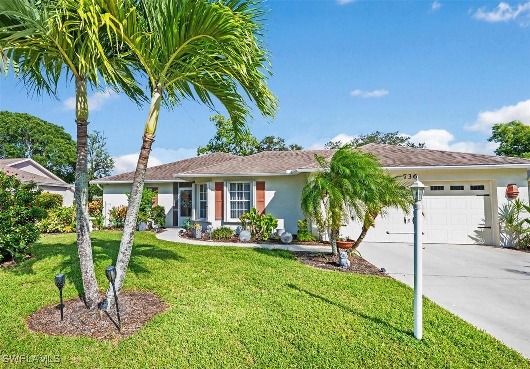 736 Charlemagne Blvd., Naples, FL 34112