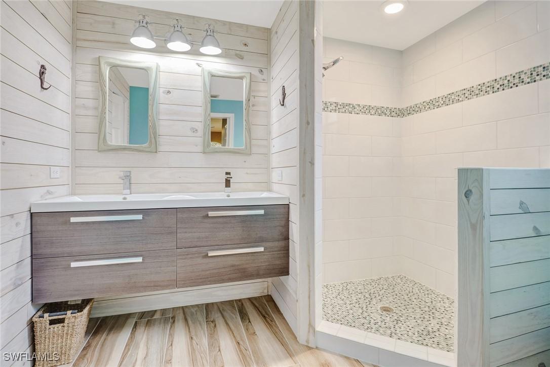 10037 Heather Ln. #4, Naples, FL 34119