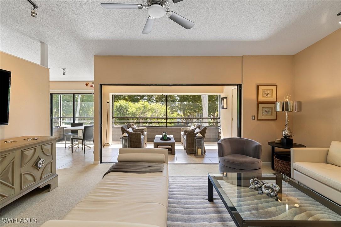 927 8th Ave., Naples, FL 34102