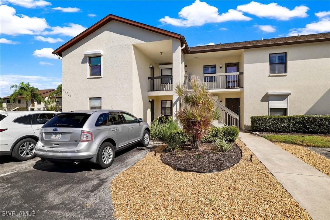 9270 Lake Park Dr. #101, Fort Myers, FL 33919