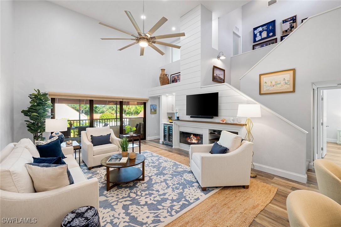 629 Serendipity Dr., Naples, FL 34108