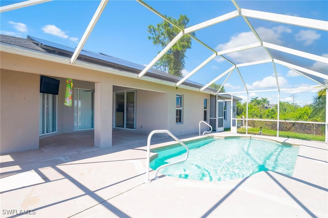 379 Charwood Ave., Lehigh Acres, FL 33974