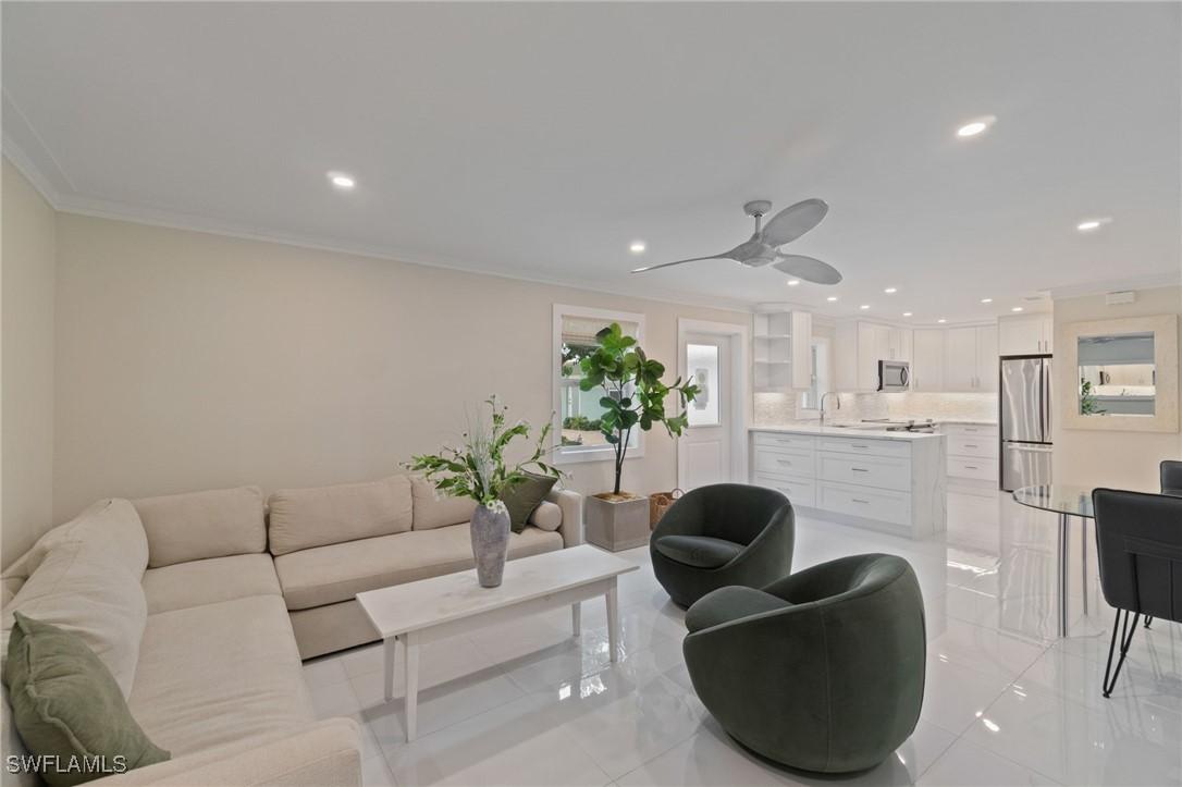 603 12th Ave., Naples, FL 34102