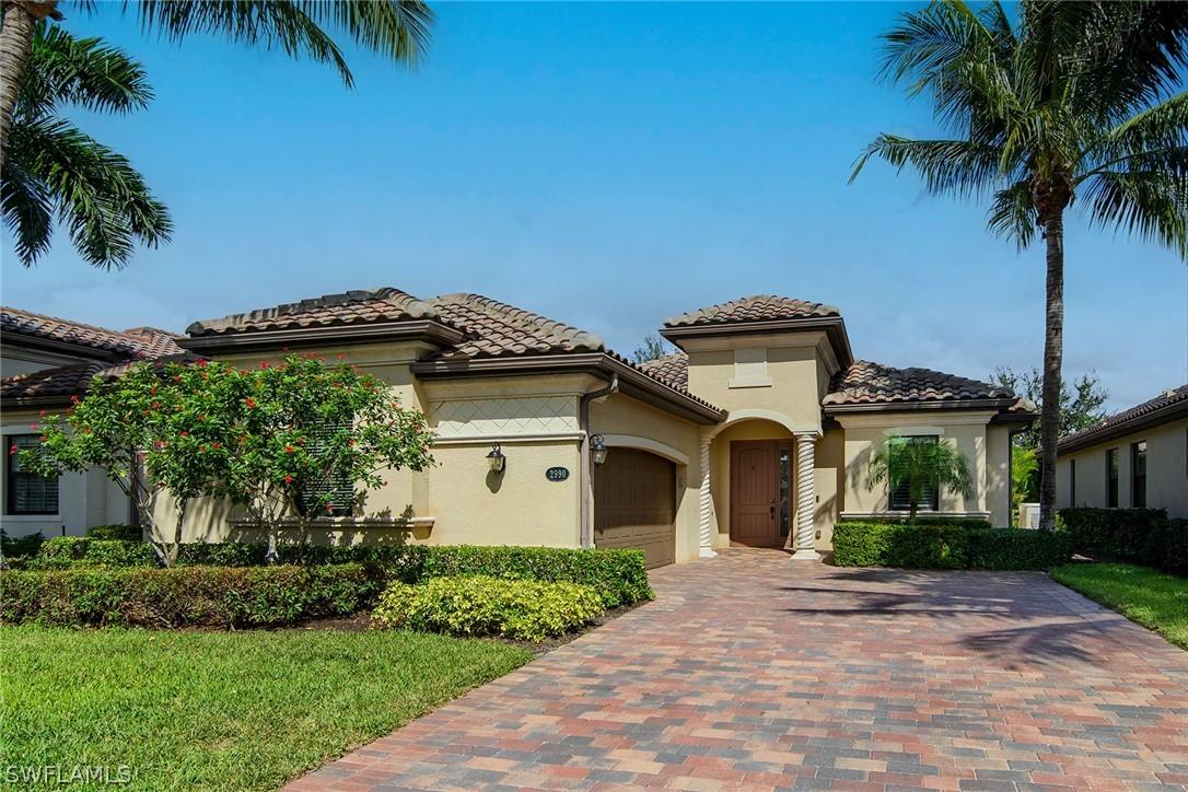 2990 Aviamar Cir., Naples, FL 34114