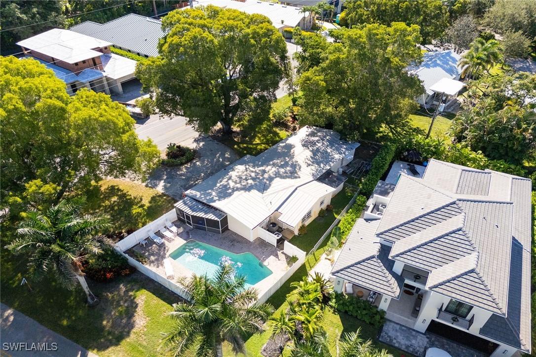 1290 10th Ave., Naples, FL 34102