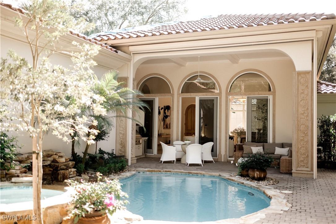 15627 Villoresi Way, Naples, FL 34110