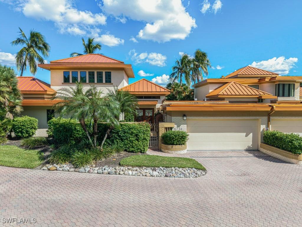 6734 Pelican Bay Blvd. #61, Naples, FL 34108