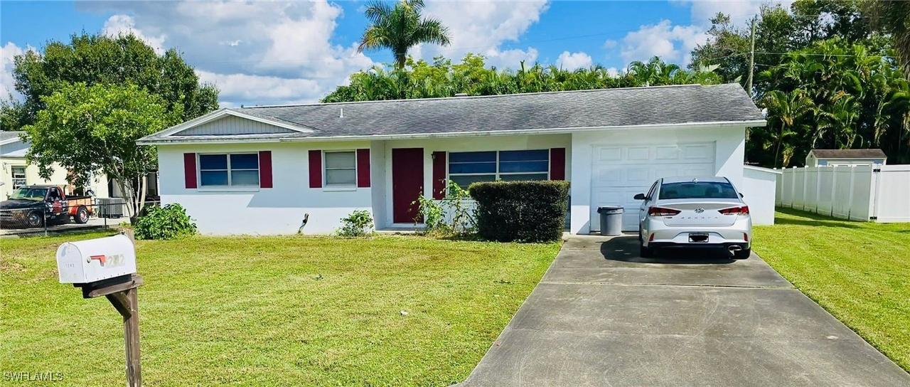 1242 Forsyth Dr., North Fort Myers, FL 33903