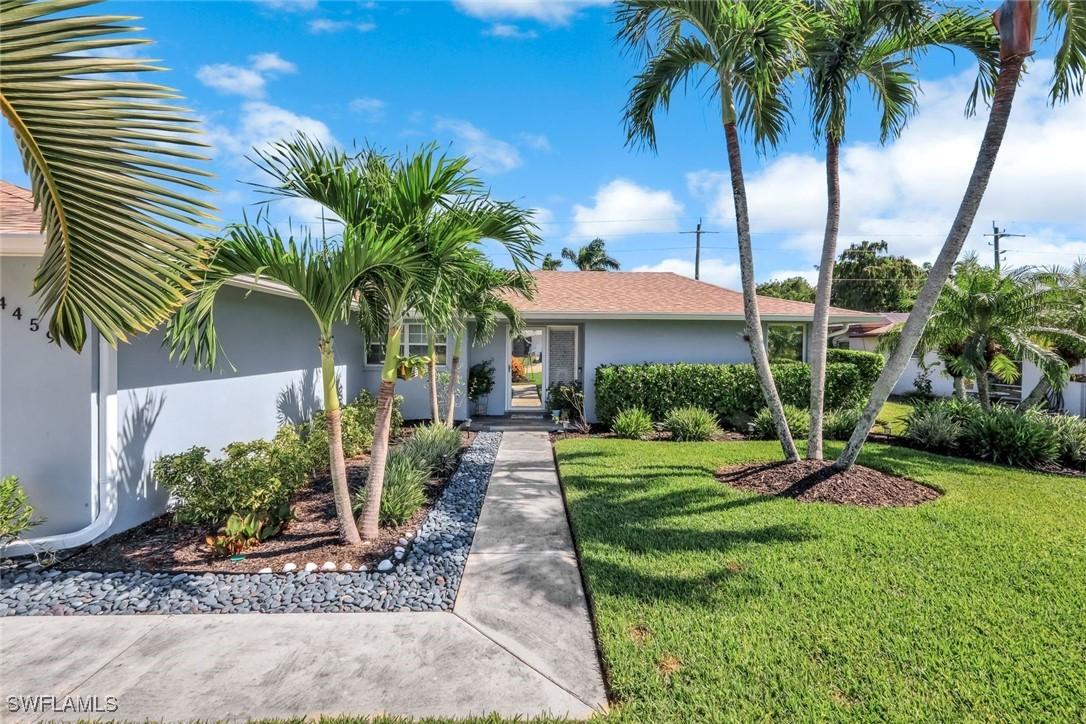 4459 Lakewood Blvd., Naples, FL 34112