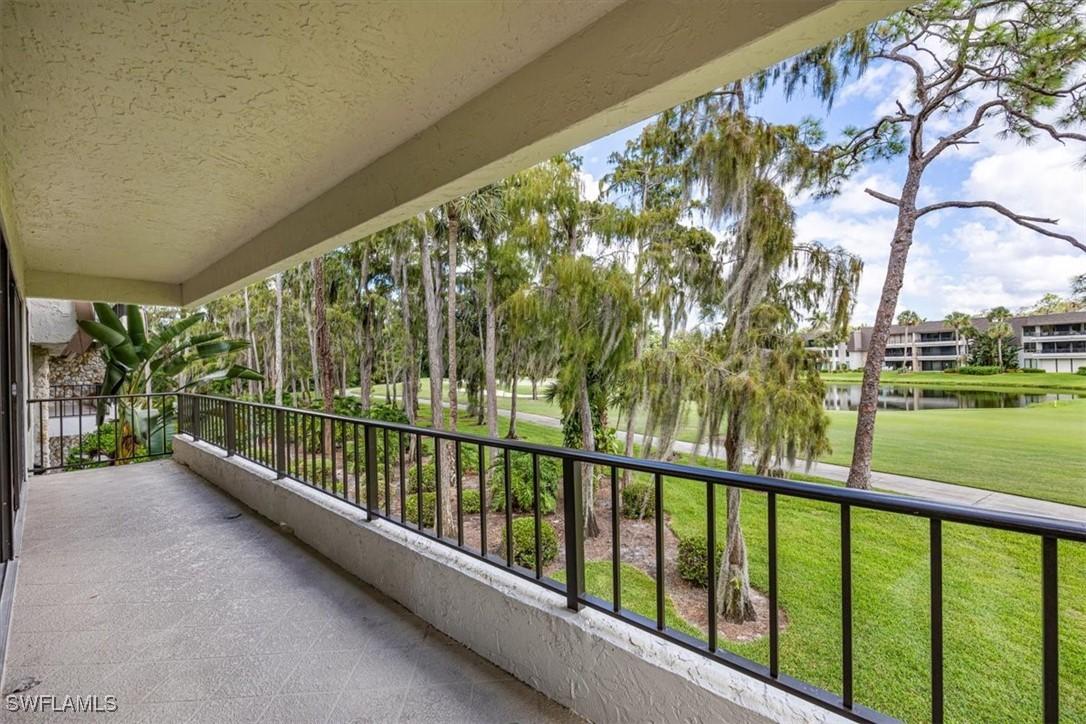 103 Clubhouse Dr. #252, Naples, FL 34105