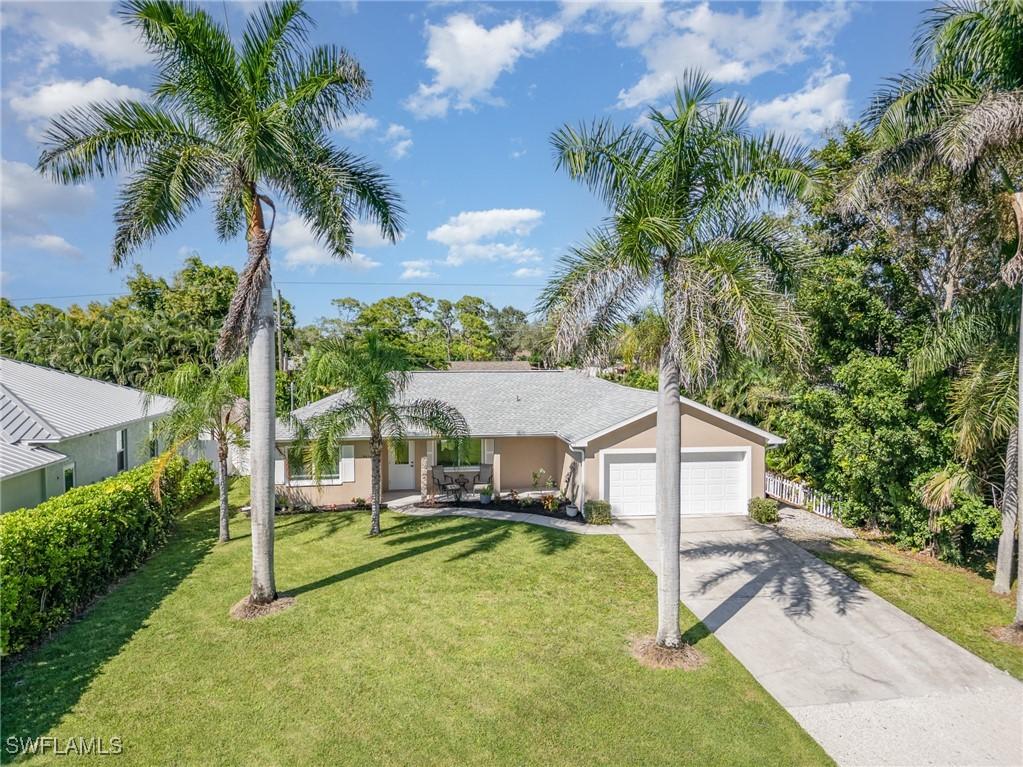 4618 Sierra Ln., Bonita Springs, FL 34134