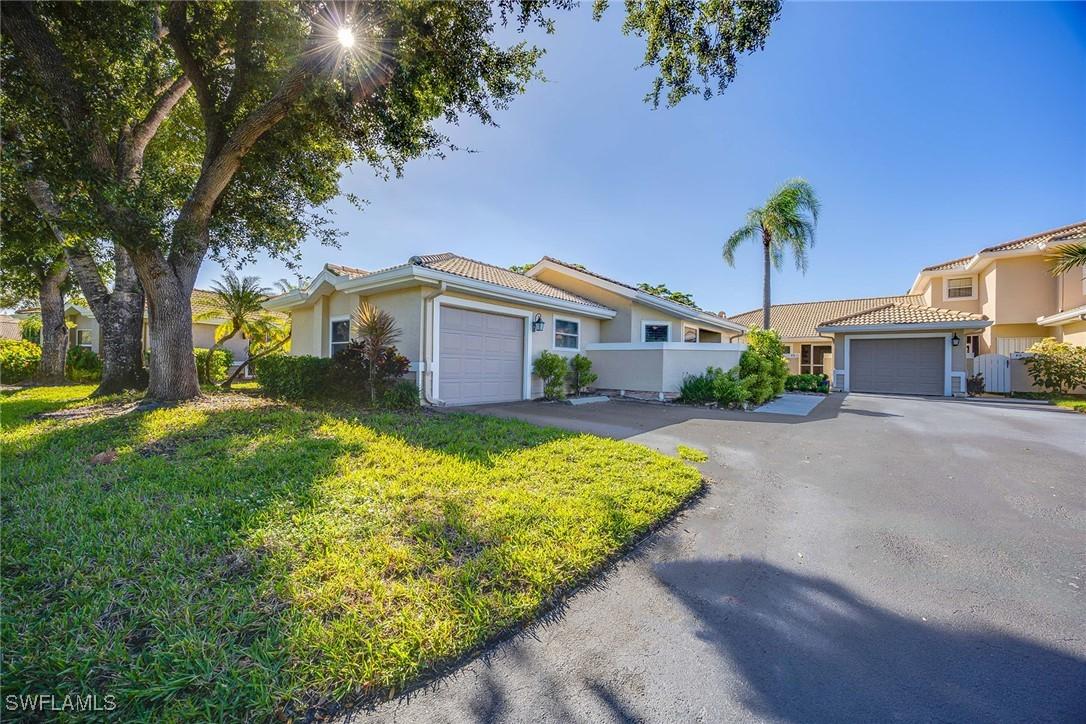 394 Emerald Bay Cir. #F1, Naples, FL 34110