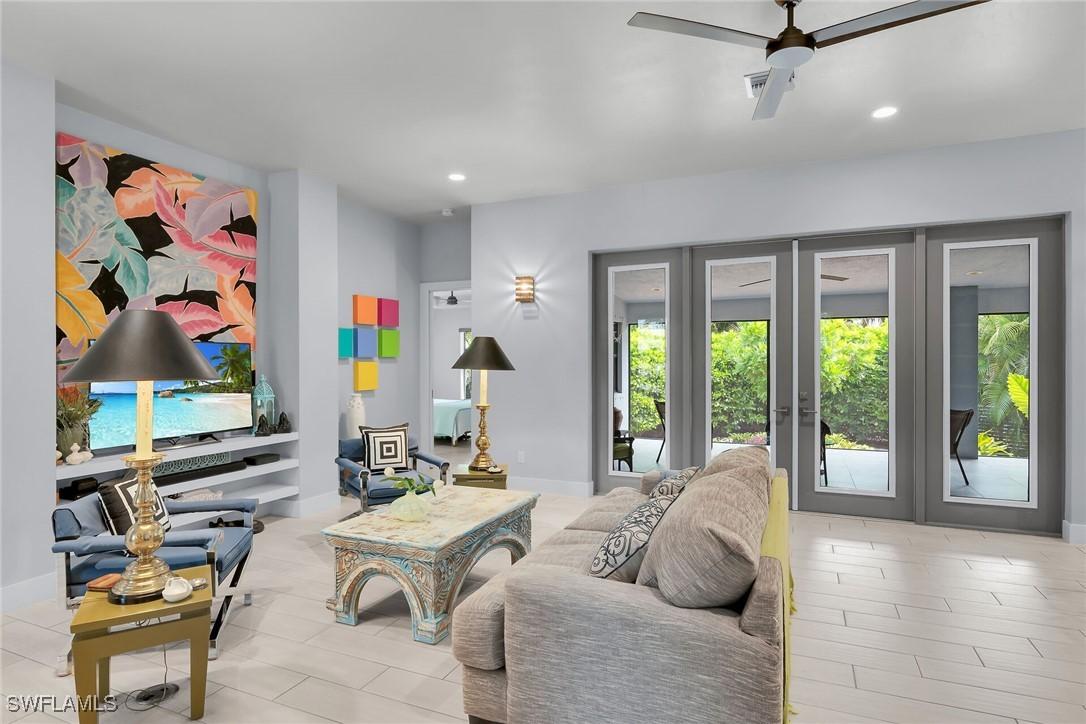 111 S Bahama Ave., Marco Island, FL 34145