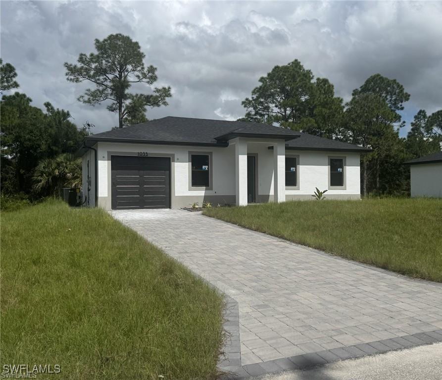 1127 Chipley St., Lehigh Acres, FL 33974