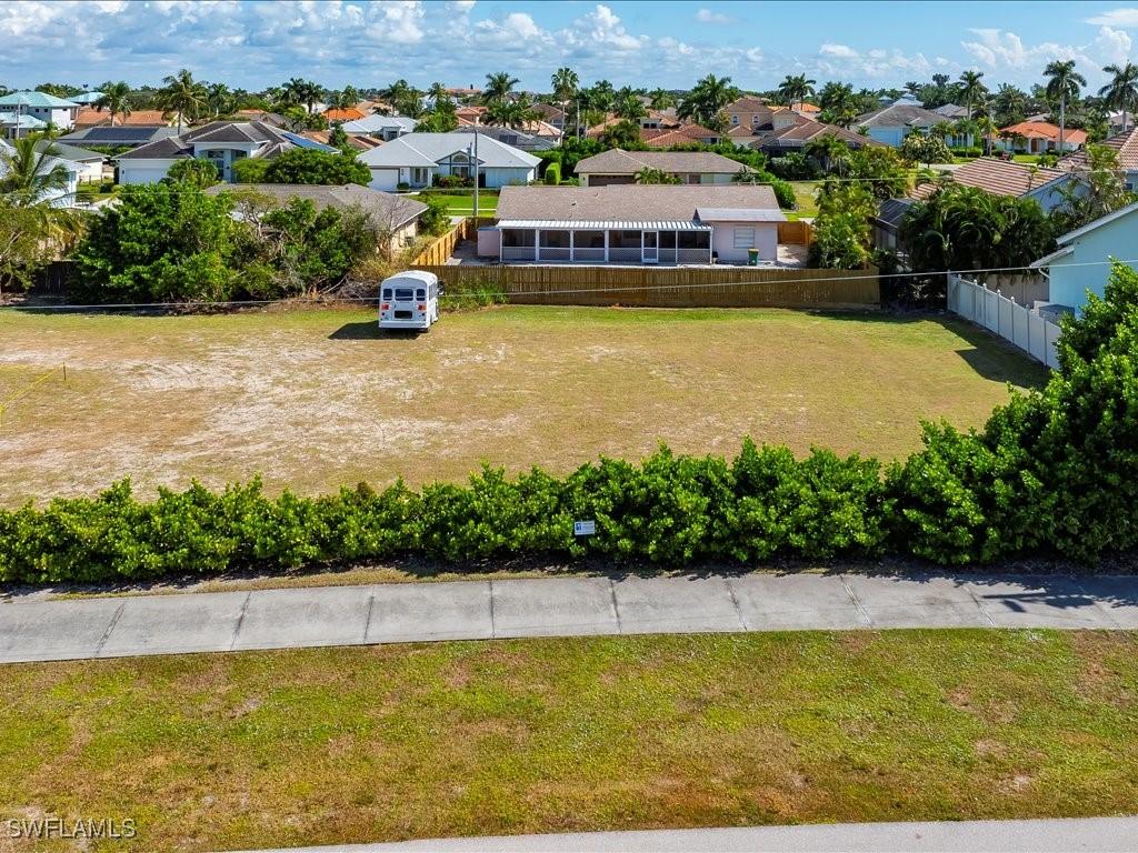 189 Sandhill St., Marco Island, FL 34145