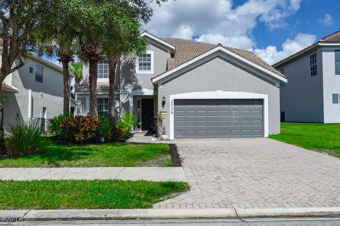 2029 Fairmont Ln., Naples, FL 34120