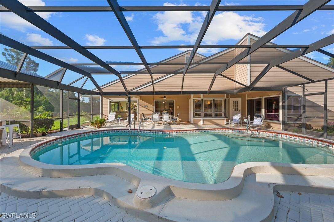 397 Edgemere Way #11, Naples, FL 34105