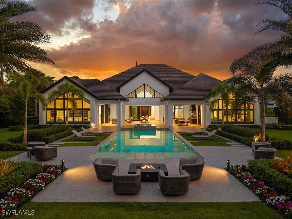 2191 Coach House Ln., Naples, FL 34105