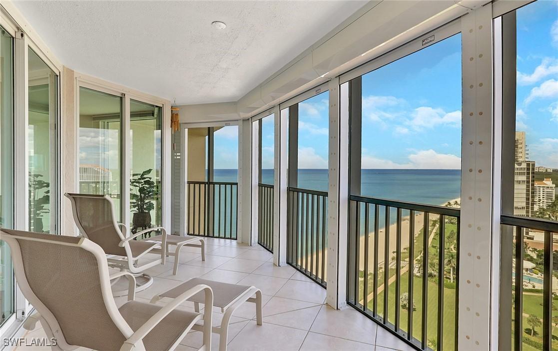 4651 Gulf Shore Blvd. #PH-6, Naples, FL 34103