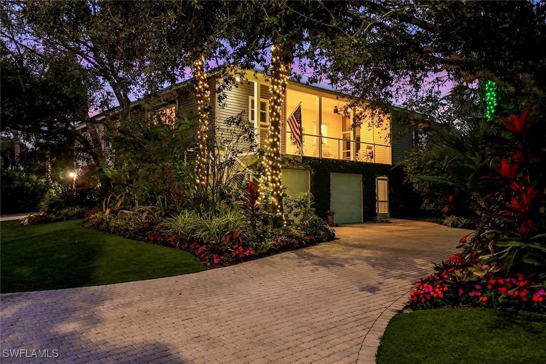 9976 Puopolo Ln., Bonita Springs, FL 34135