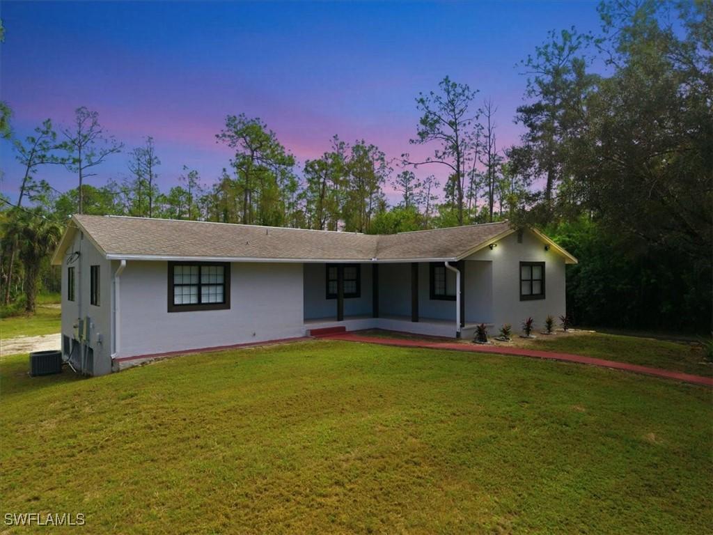 360 Desoto Blvd., Naples, FL 34117