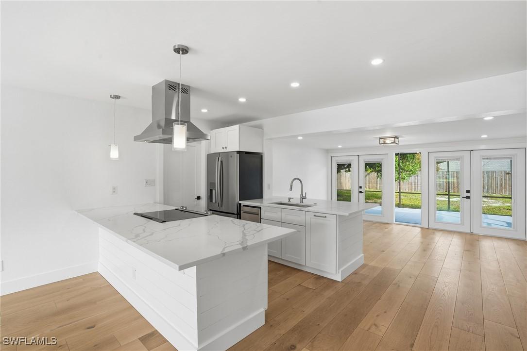 1205 Hilltop Dr., Naples, FL 34103