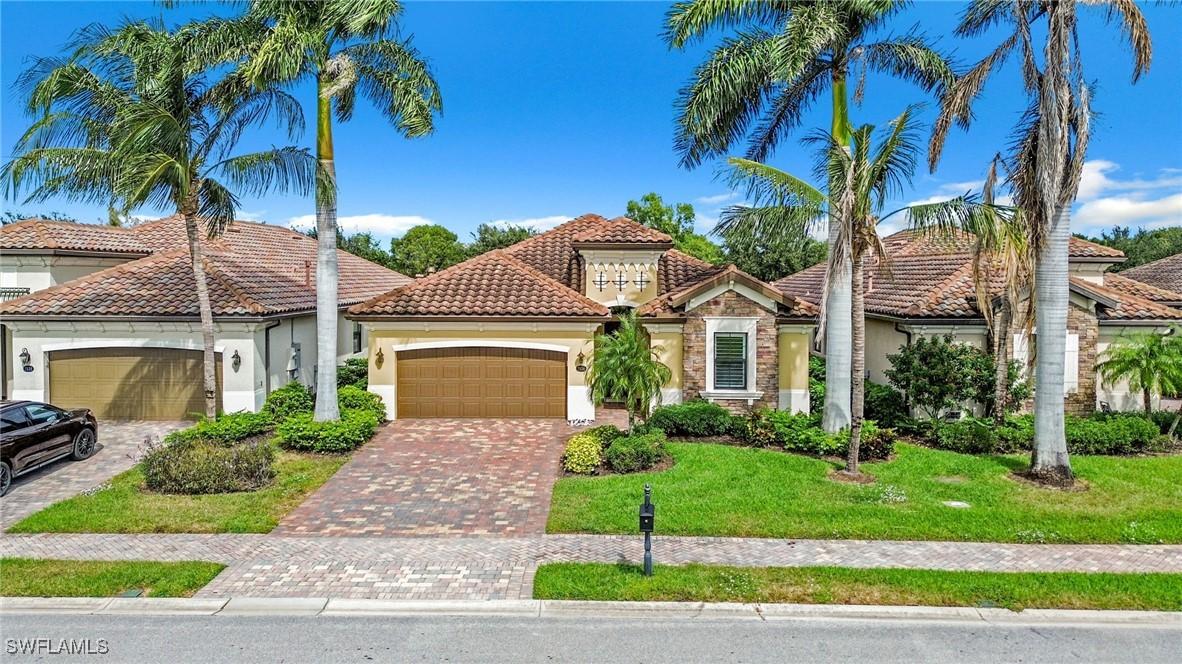2834 Aviamar Cir., Naples, FL 34114
