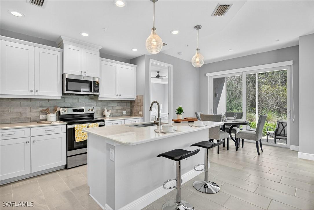 2554 Seychelles Dr. #904, Naples, FL 34112