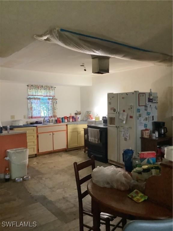 4528 SW 26 Ave., Naples, FL 34116