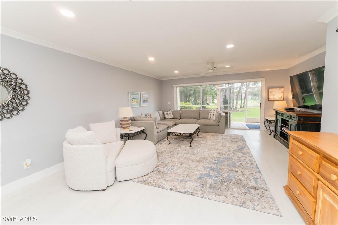 628 Woodshire Ln. #G5, Naples, FL 34105