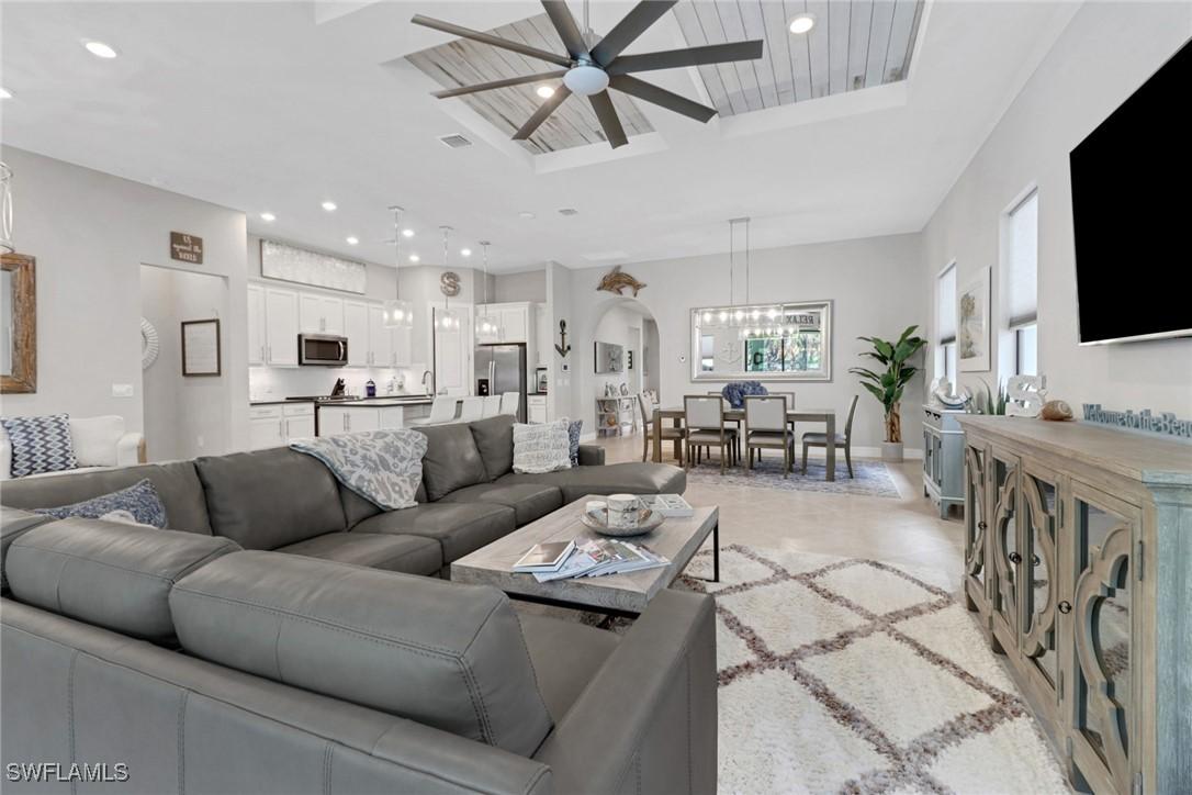 7289 Birchmore St., Naples, FL 34109