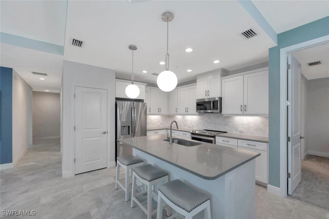 2542 Seychelles Dr. #704, Naples, FL 34112