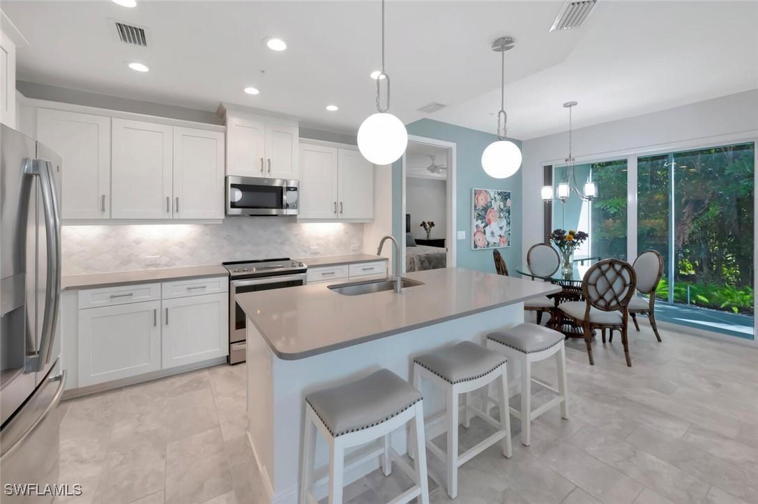 2542 Seychelles Dr. #704, Naples, FL 34112