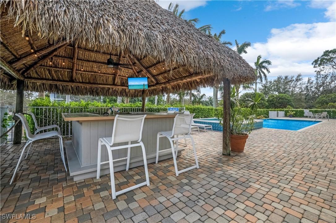 863 9th Ave. #202, Naples, FL 34102