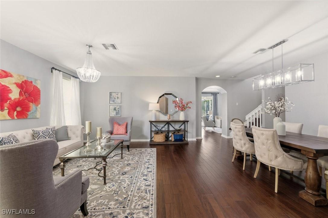 2004 Par Dr., Naples, FL 34120