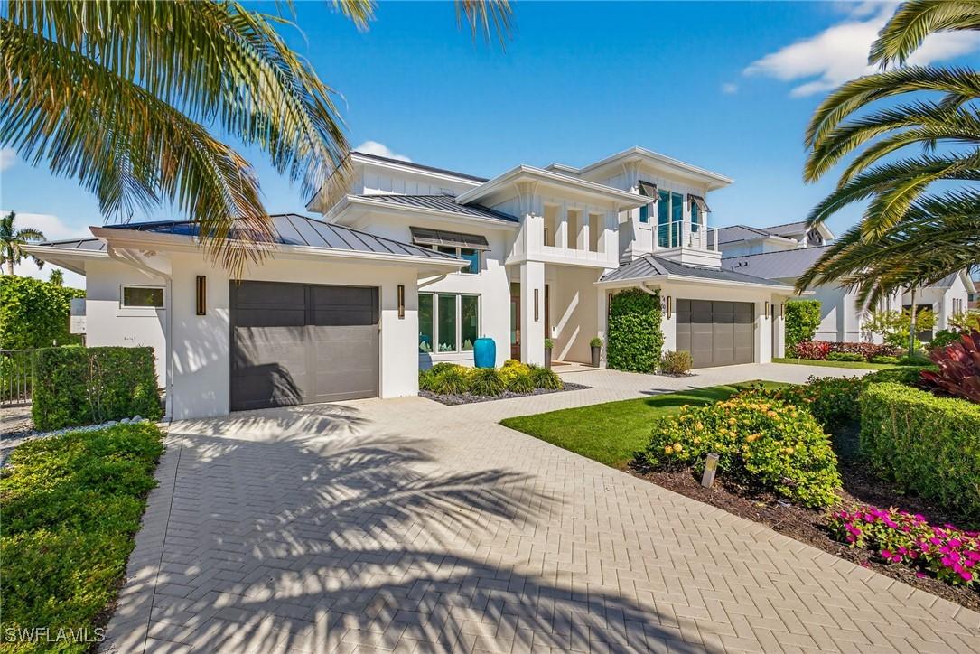 405 7th Ave., Naples, FL 34102