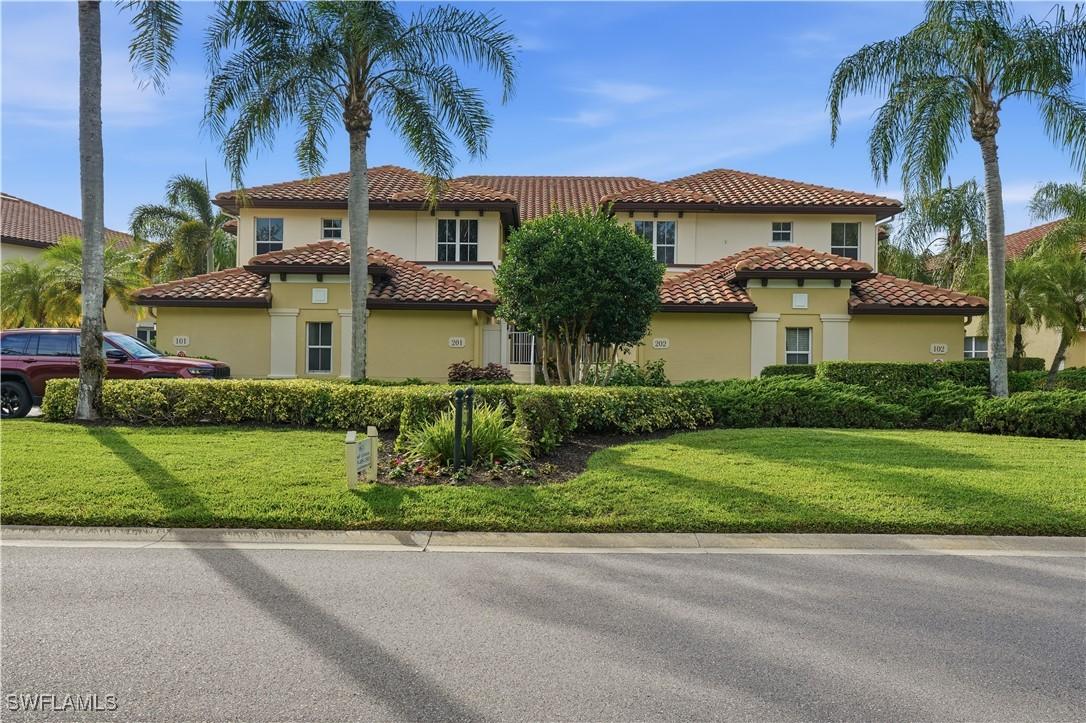 20687 Wildcat Run Dr. #201, Estero, FL 33928