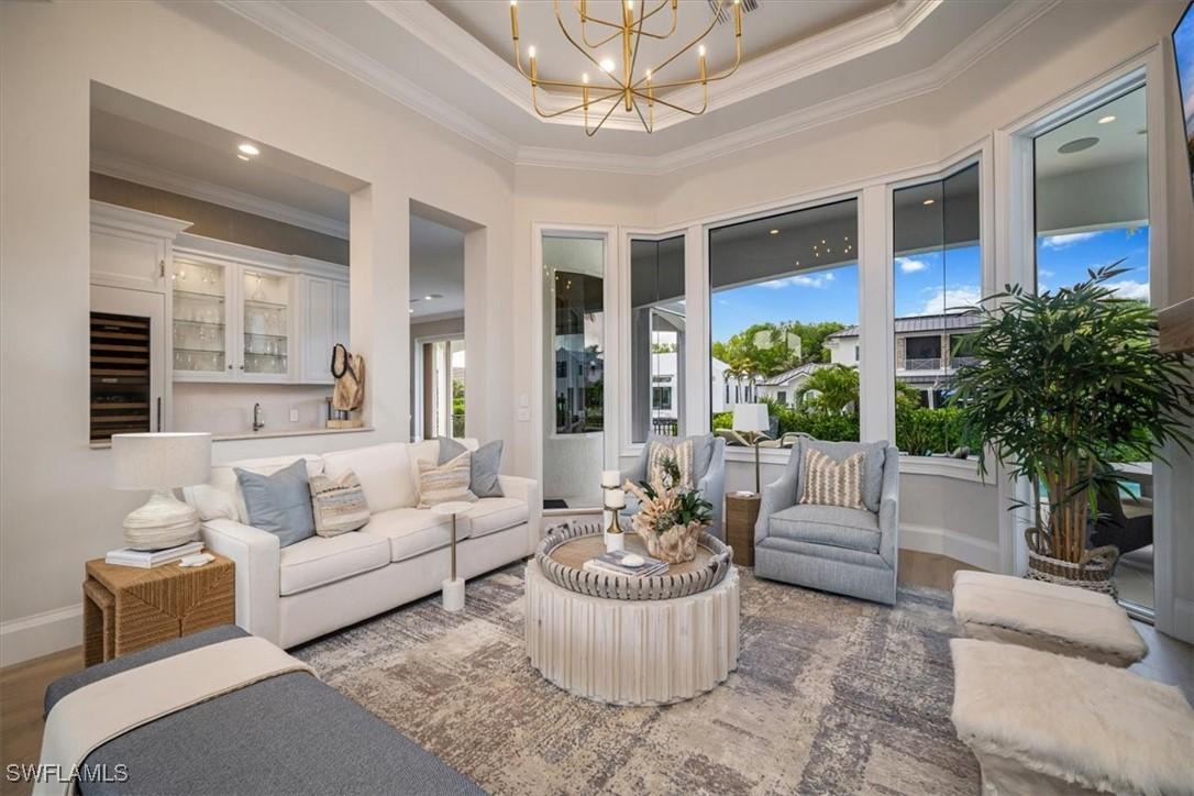 470 17th Ave., Naples, FL 34102